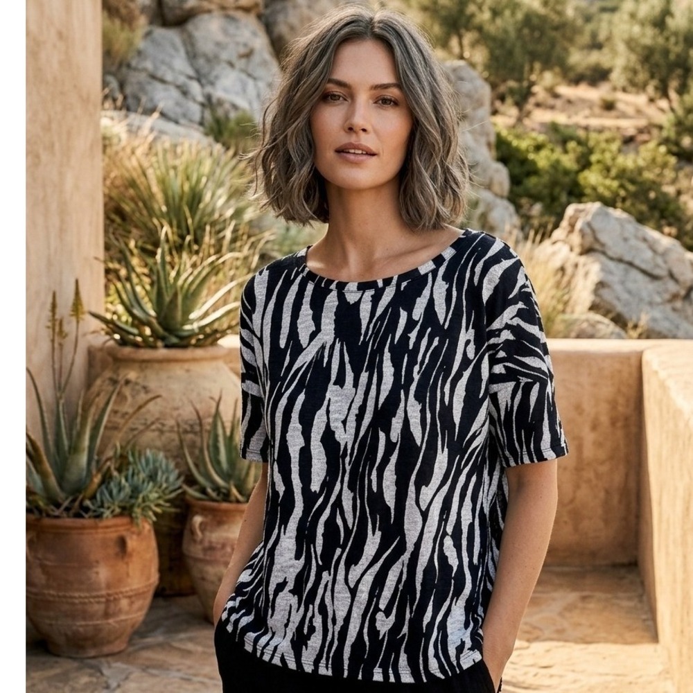 Cupio Women Large Zebra Print Top Navy Blue White Cotton Modal Knit Short Sleeve